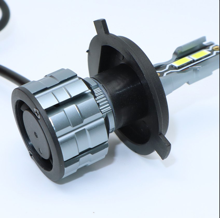 Wholesale OEM Premium 3570 LED Headlight Bulb XE-R12
